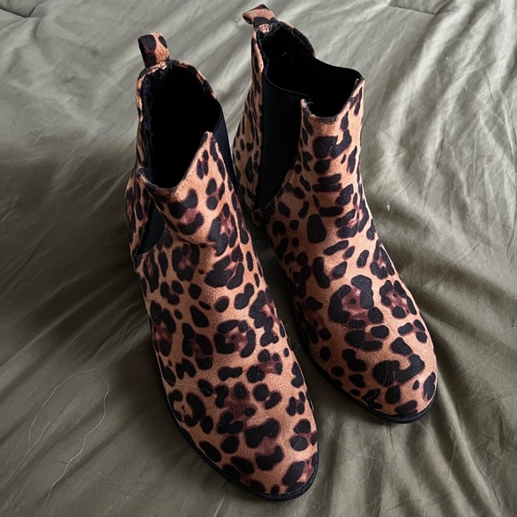 Leopard Booties - Picture 2 of 5